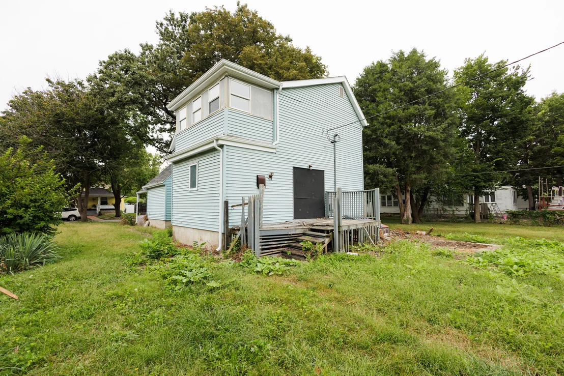 Photo of 980 S 6th Avenue