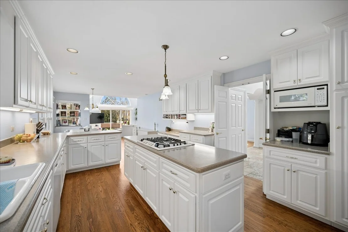 Photo of 995 Oak Street