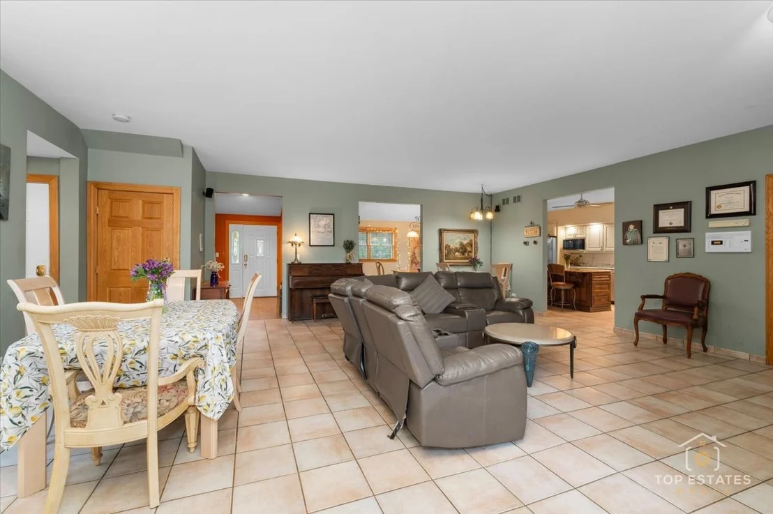 Photo of 2 Marberry Drive
