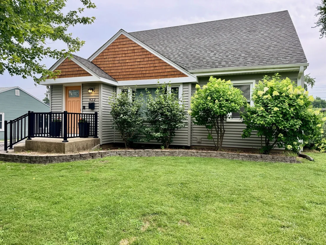 Photo of 922 Cornell Street