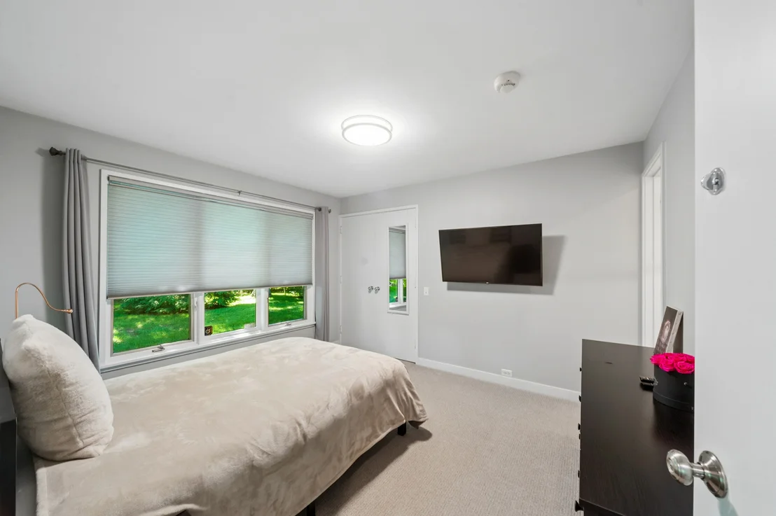 Photo of 3035 Blackthorn Road