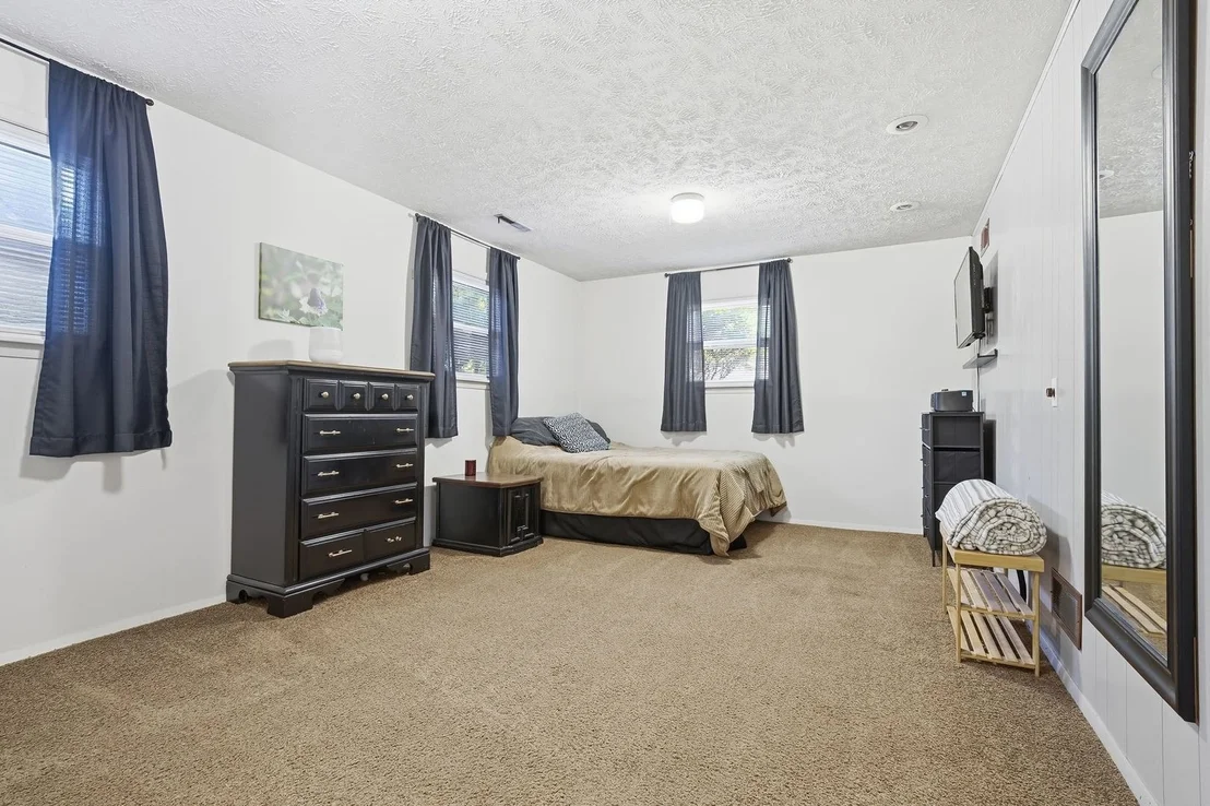Photo of 218 Cambridge Drive