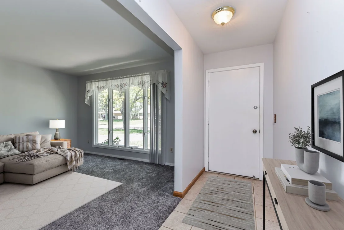 Photo of 40 Cayman Drive