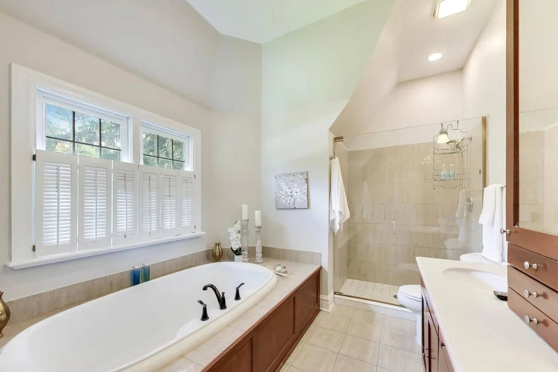 Photo of 2074 Greenview Road