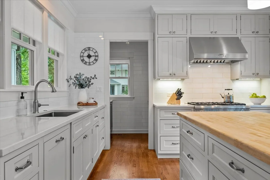 Photo of 1303 Maple Avenue