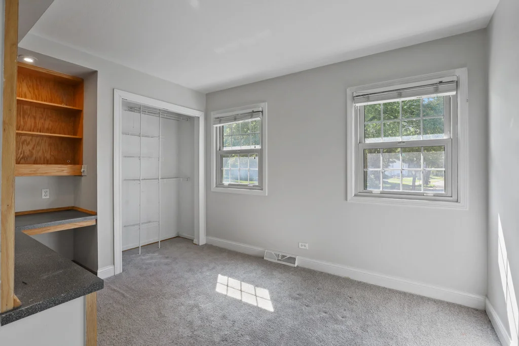 Photo of 6S415 Concord Road