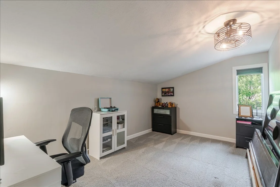 Photo of 6 Kenfield Circle