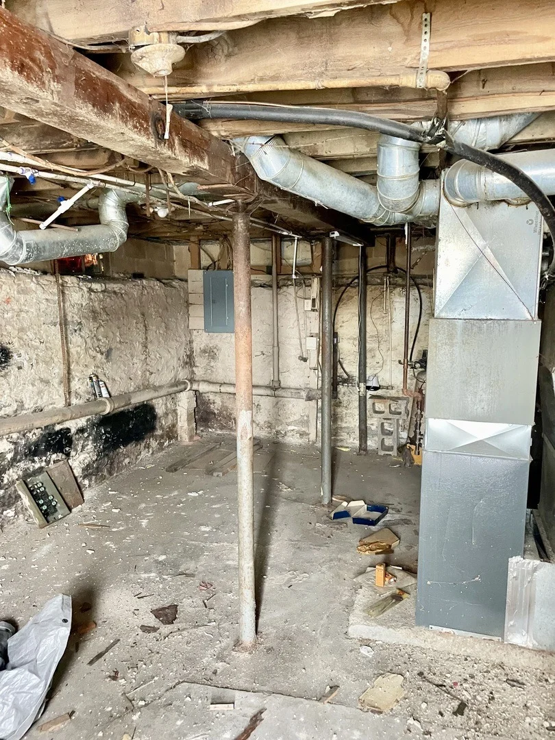 Photo of 344 W Everett Street