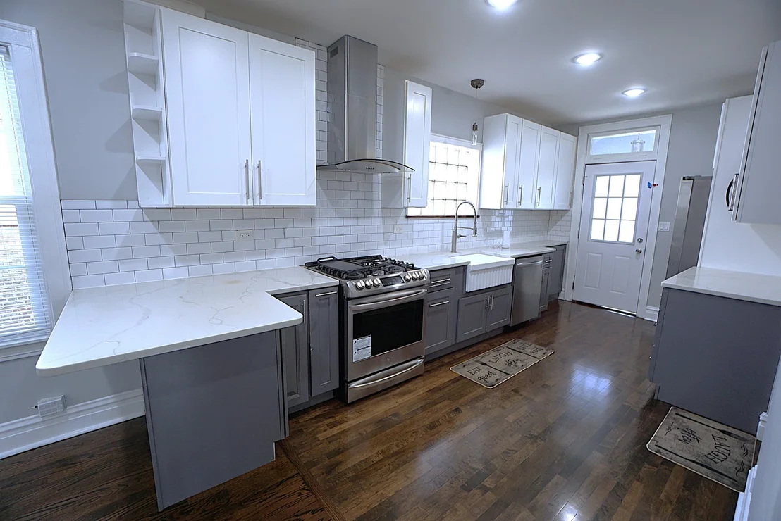 Photo of 5249 Hoffman Street