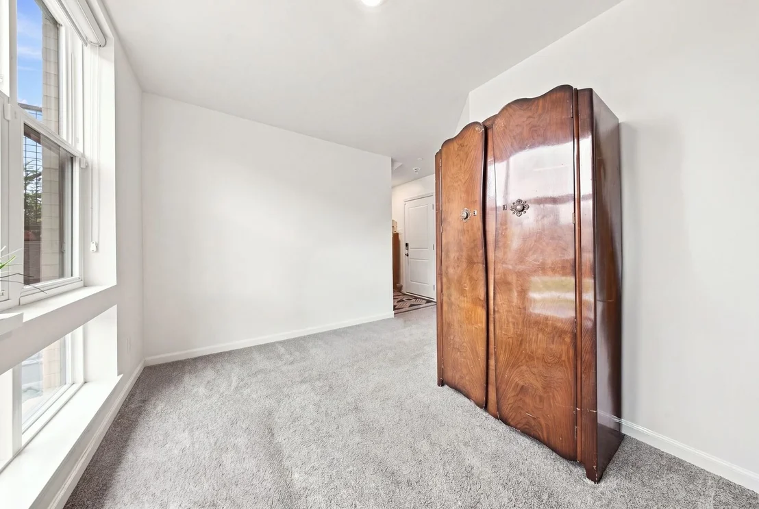 Photo of 2210 Venture Drive
