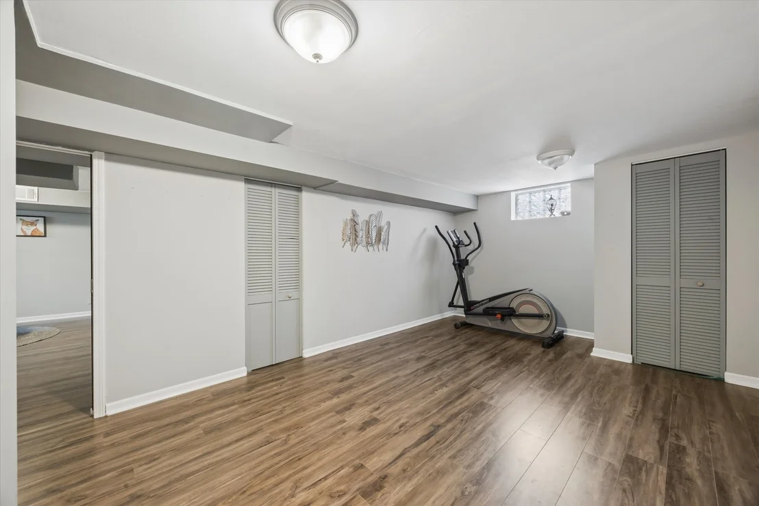 Photo of 116 W Park Drive