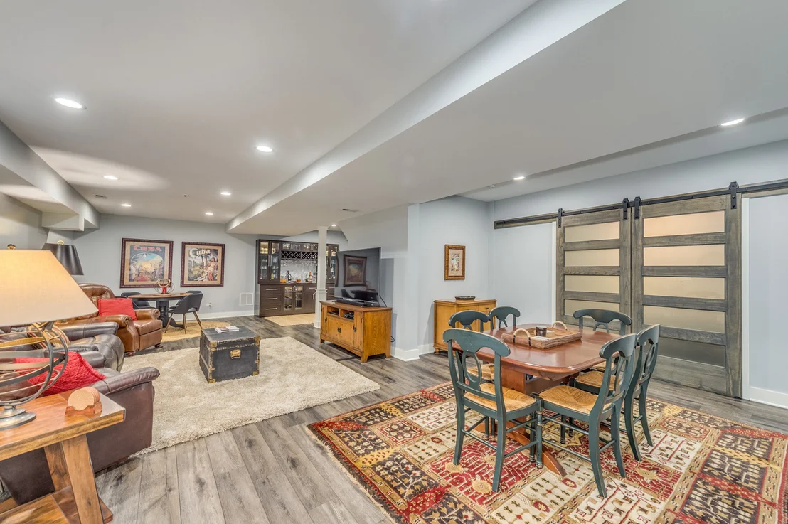 Photo of 8N669 Edgewood Road