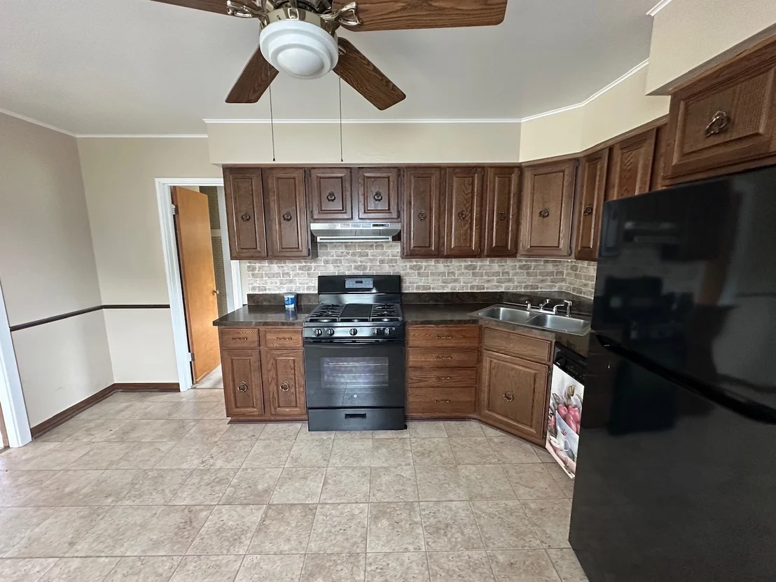 Photo of 2402 Rohlwing Road