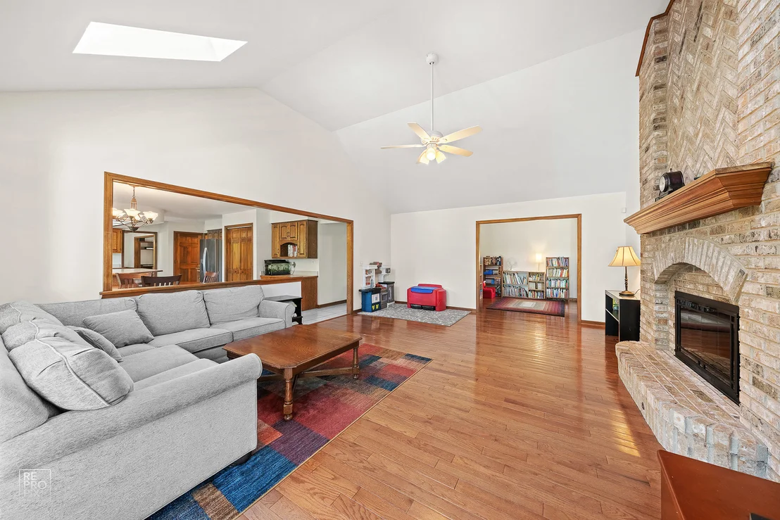 Photo of 6432 WESTERN Avenue