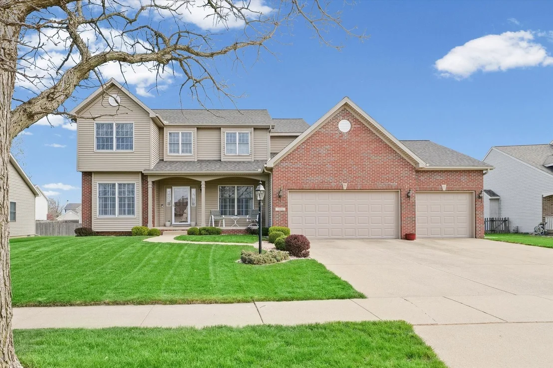 Photo of 3908 Turnberry Drive