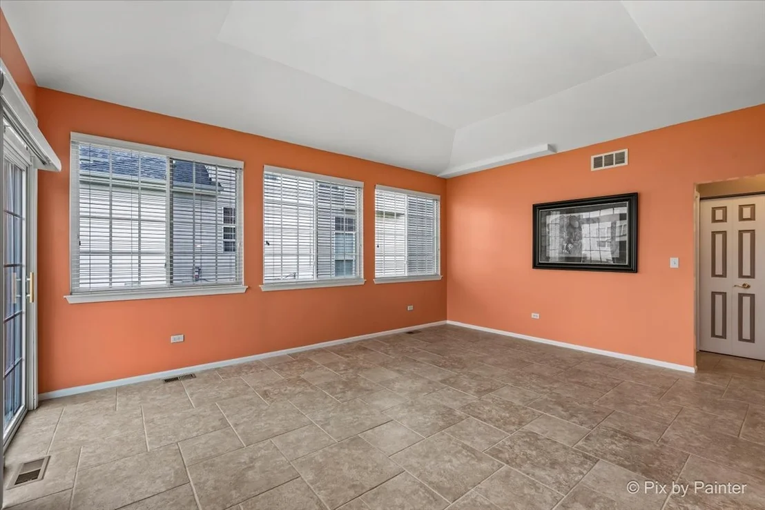 Photo of 1327 Palisades Drive