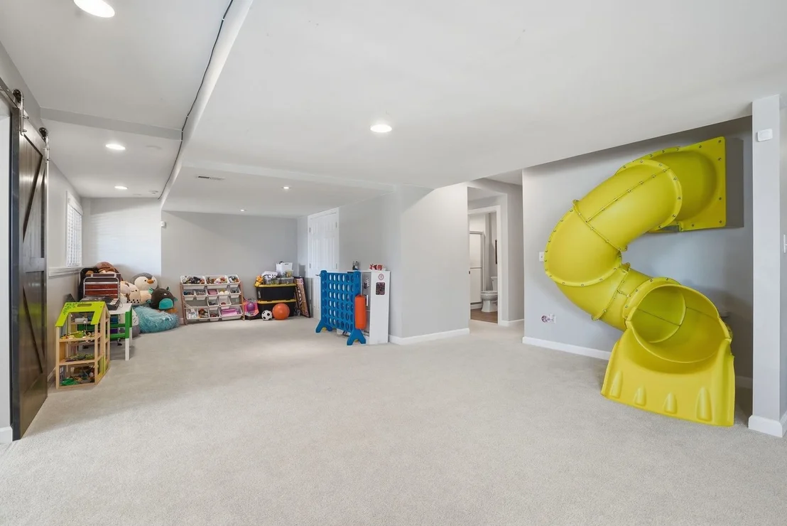 Photo of 3212 Rollingridge Road