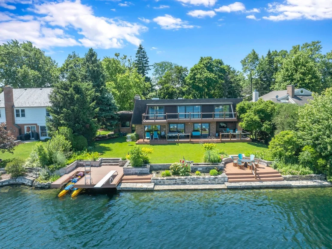 Photo of 2036 Valley Lo Lane