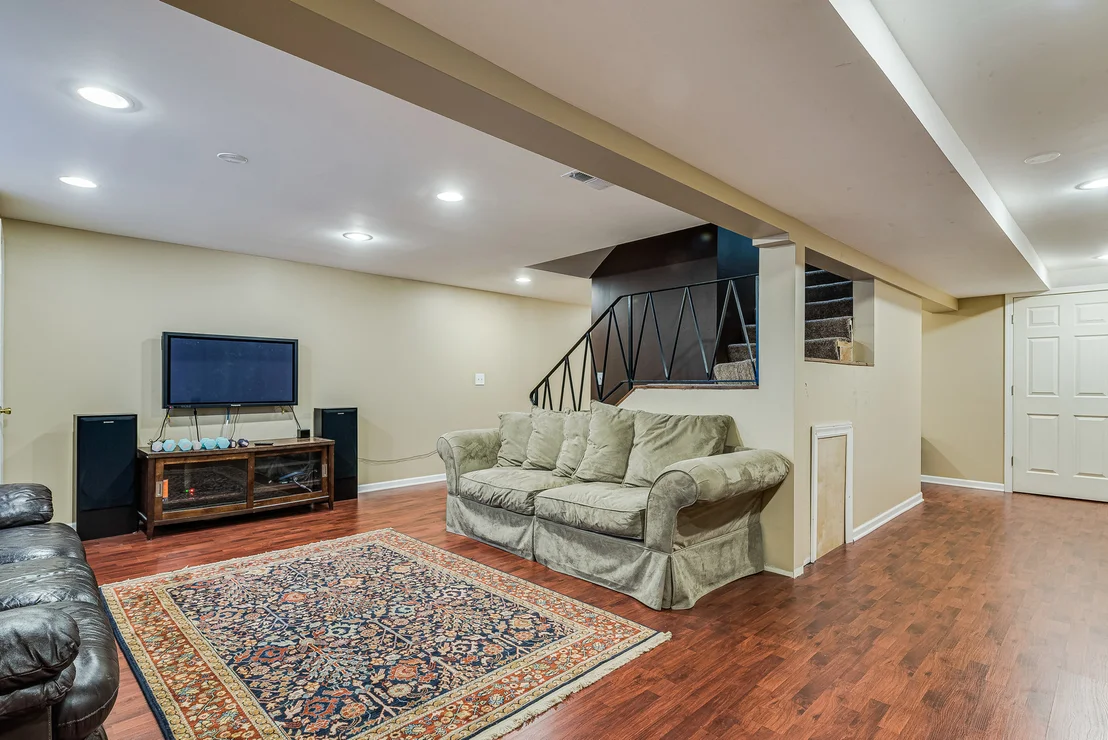 Photo of 502 Tamarack Drive