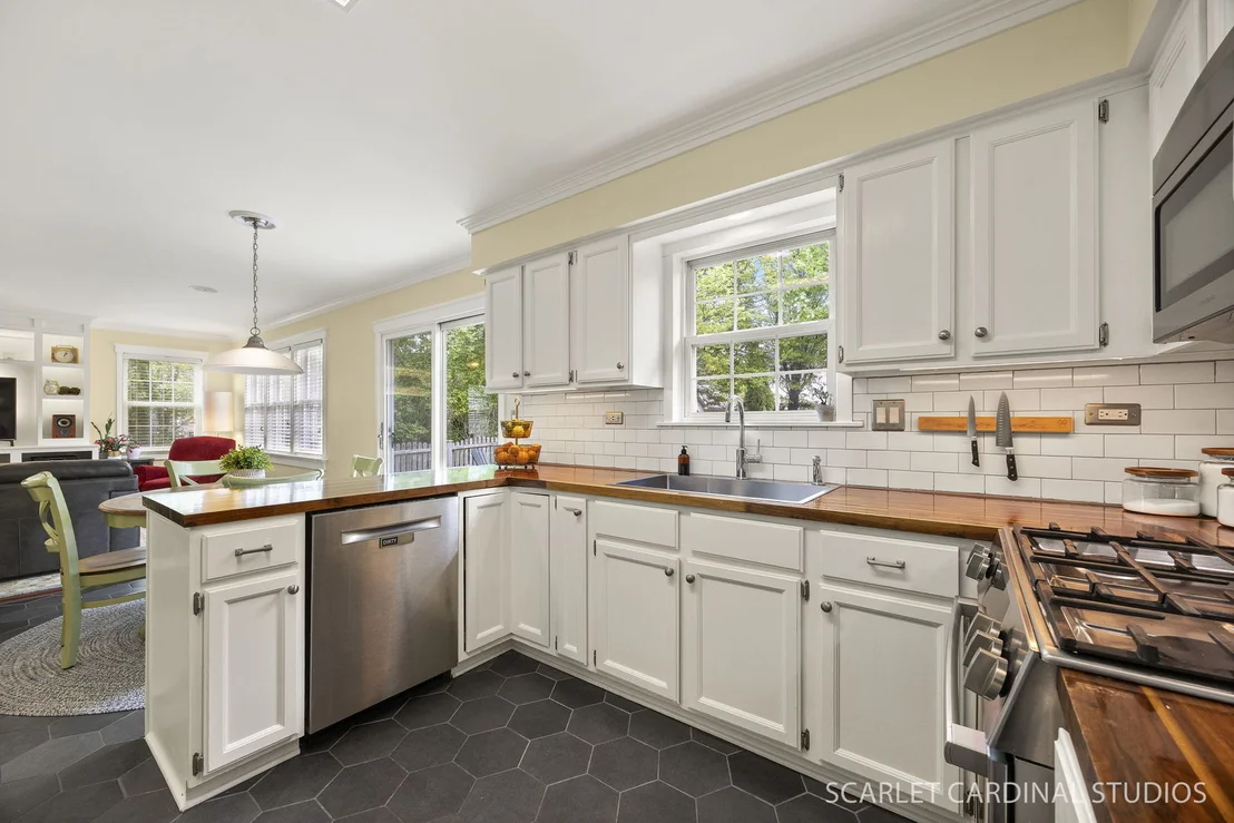 Photo of 103 Forestview Lane