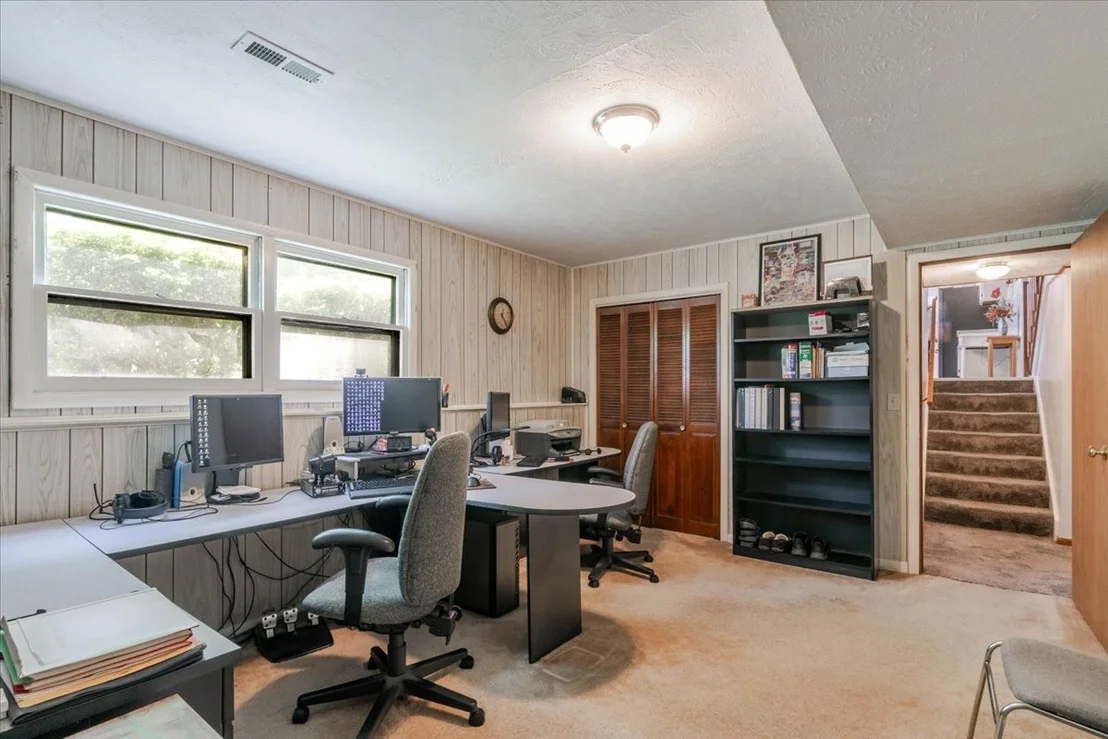 Photo of 122 Camelot Drive