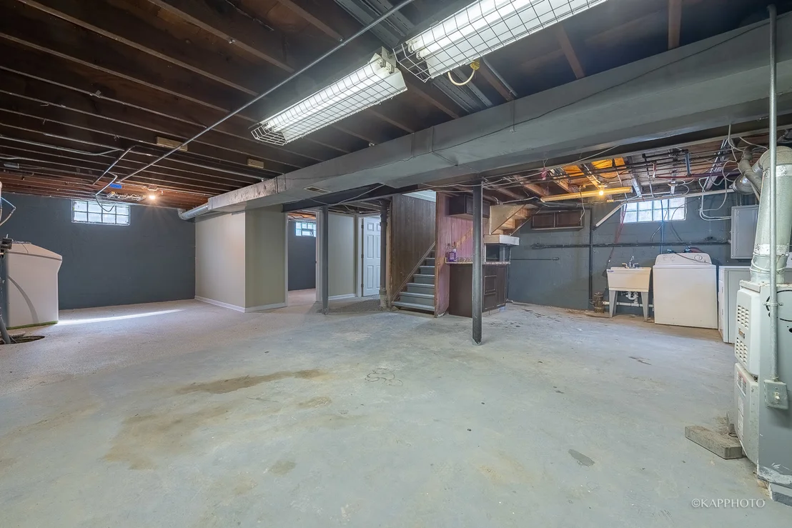 Photo of 40 W 36th Place