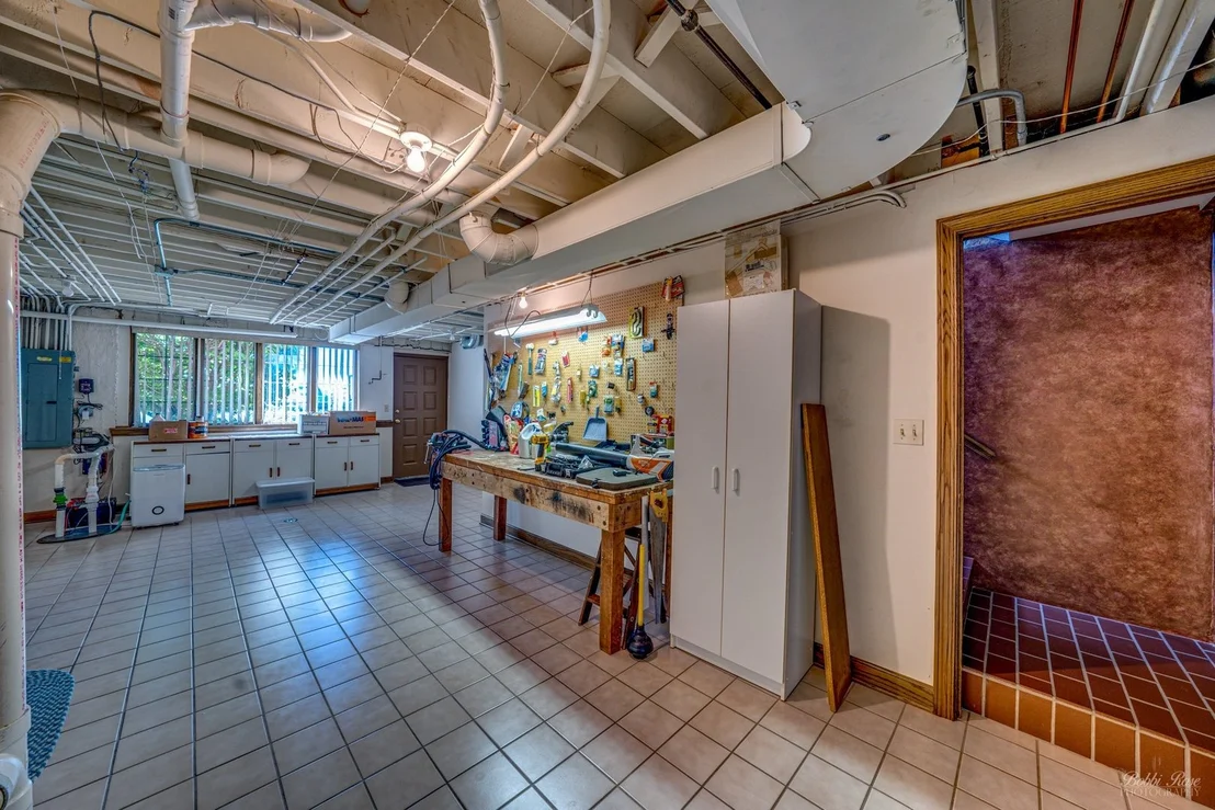 Photo of 1825 CLOVER Drive