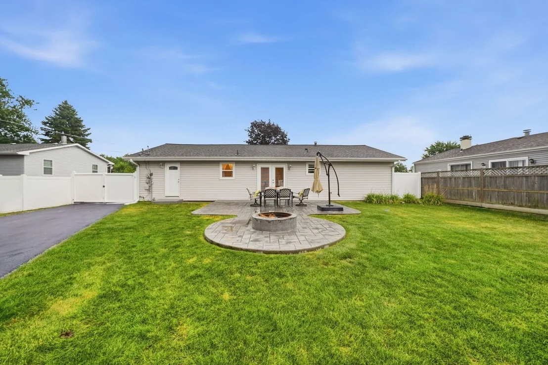 Photo of 403 Arrowhead Drive