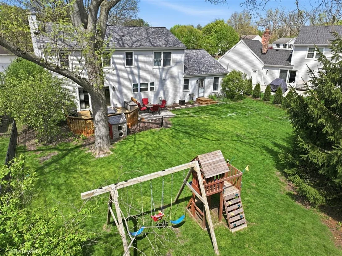 Photo of 25W767 Menomini Drive