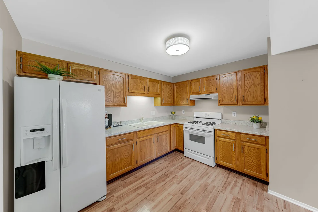 Photo of Unit D at 602 Devonshire Court