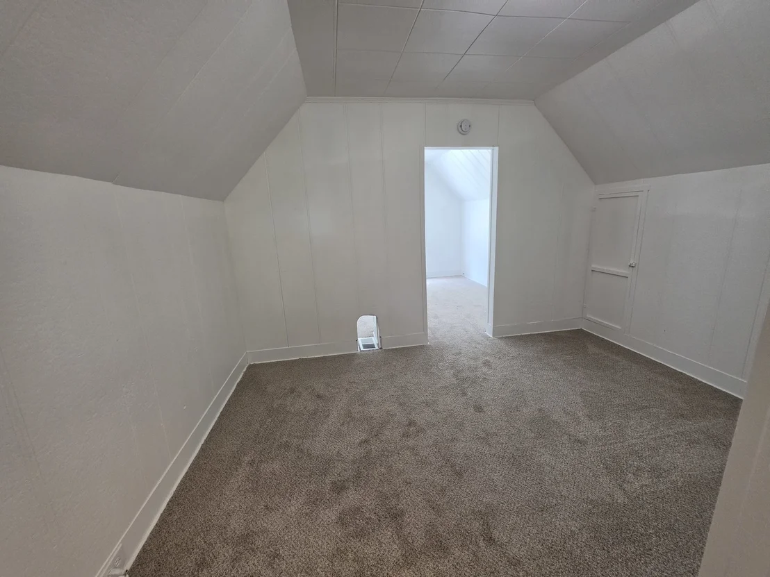 Photo of 907 Retz Drive