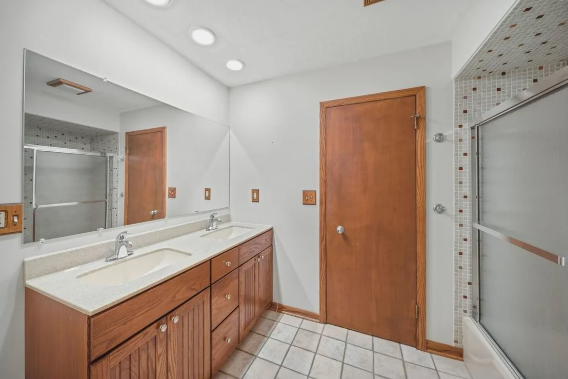 Photo of 2272 N Circle Drive