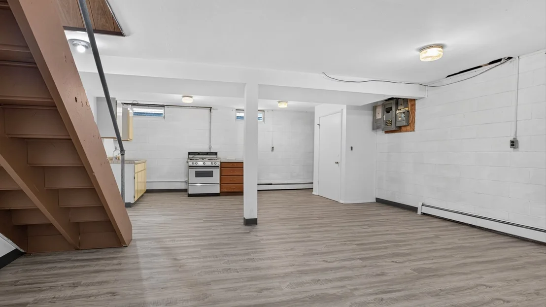 Photo of 305 Centennial Avenue