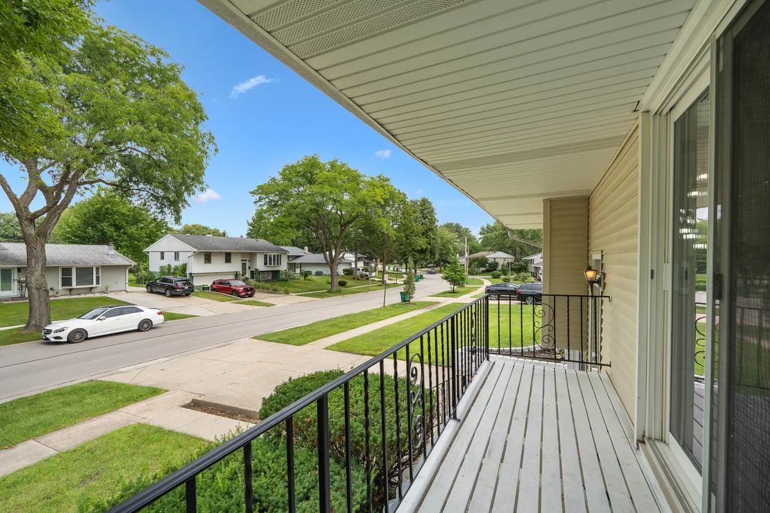 Photo of 669 White Pine Road