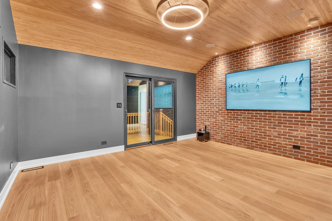 Photo of 623 Echo Lane