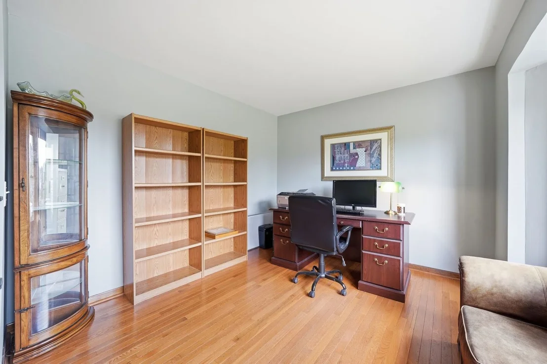 Photo of 567 Warbler Drive