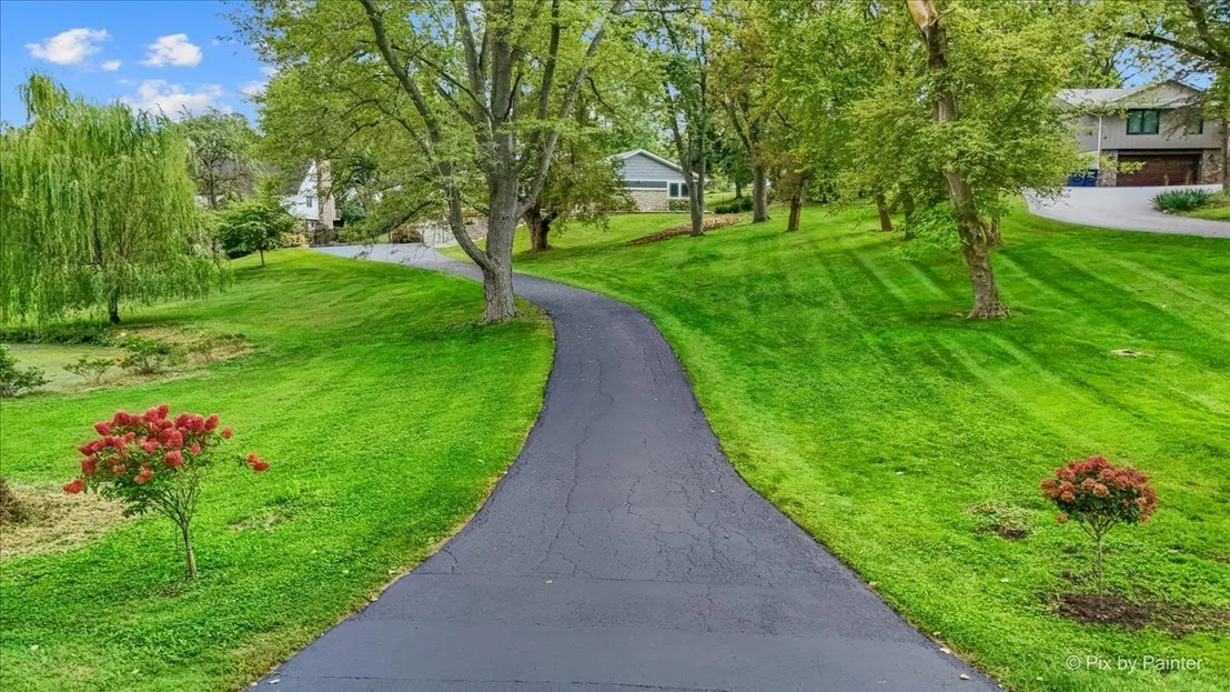 Photo of 506 Lakepoint Drive