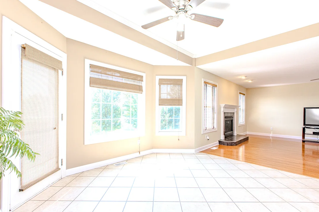 Photo of 2334 CASCADE Court