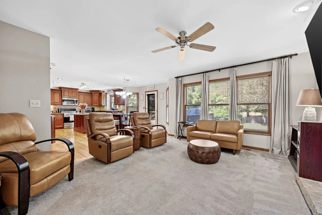 Photo of 452 Windsor Drive