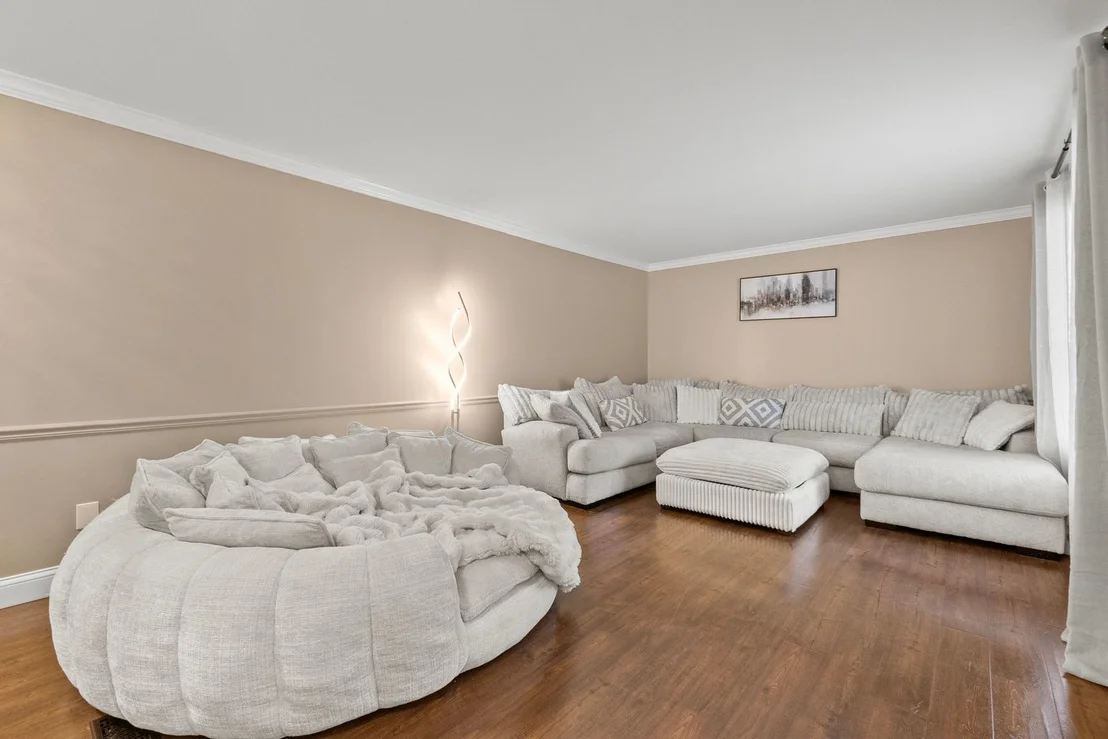 Photo of 18118 Whitman Lane