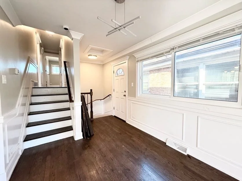 Photo of 1338 W 108th Place