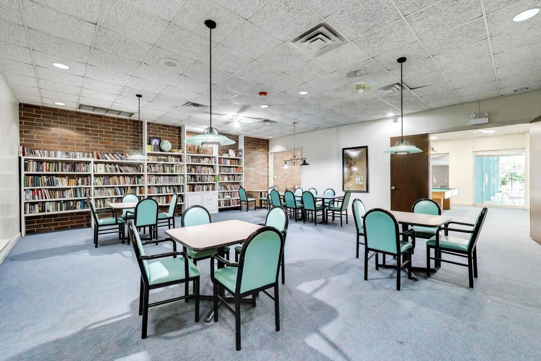 Photo of Unit 402 at 701 Forum Square