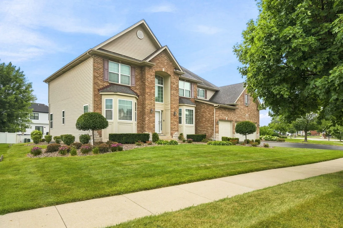 Photo of 15913 S Selfridge Circle