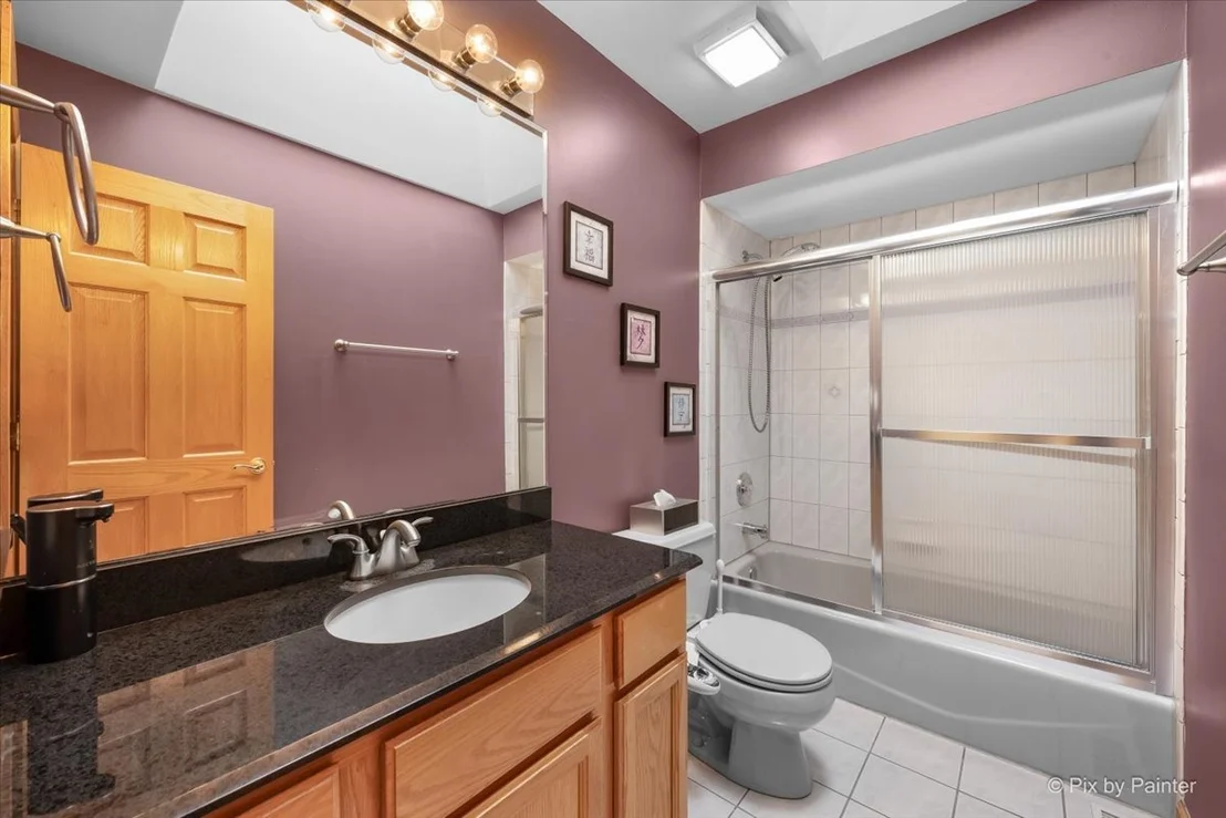 Photo of 958 W Stonehedge Drive
