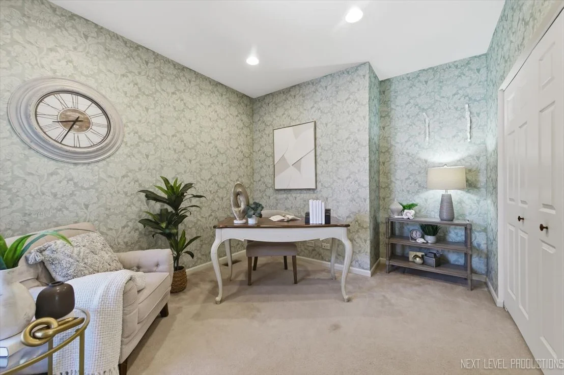 Photo of 865 Cambridge Drive