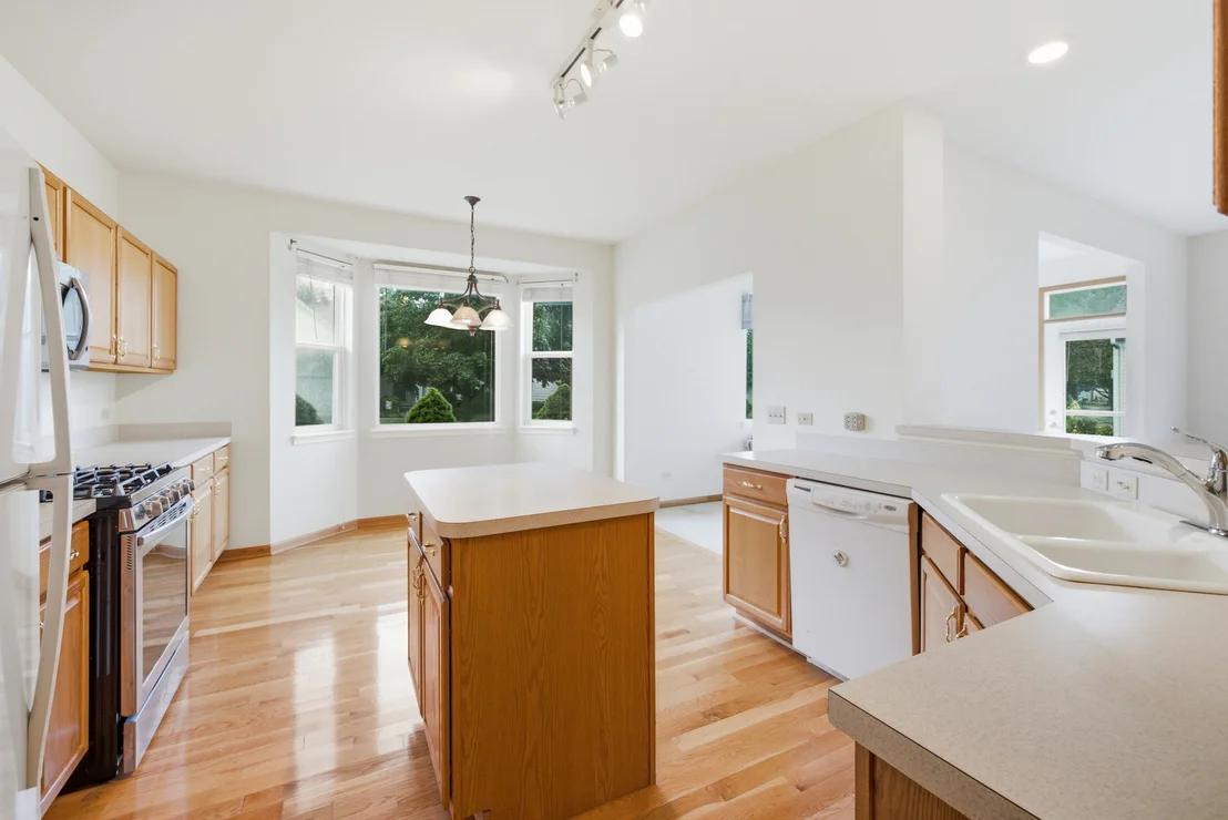 Photo of 623 Saugatuk Circle