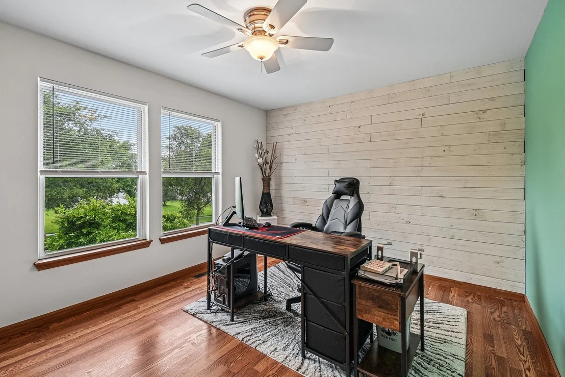 Photo of 1922 Hemlock Drive
