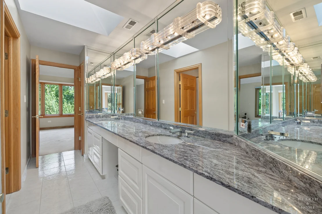 Photo of 1760 W Whispering Court
