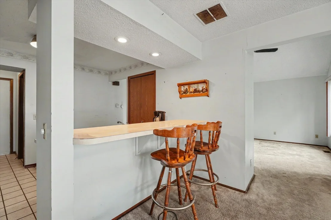 Photo of 711 Higgins Road