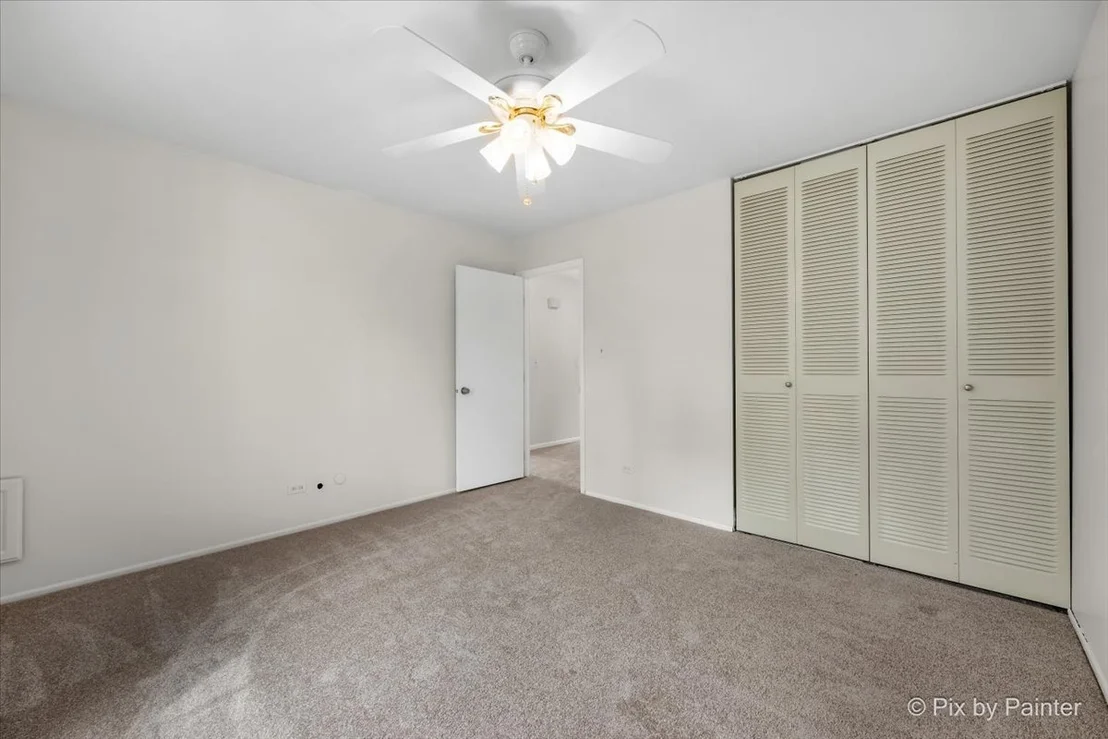 Photo of 20 Red Oak Trail